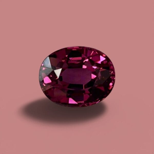 MYS01 - Malaya Garnet 3.19 ct - intense magenta color