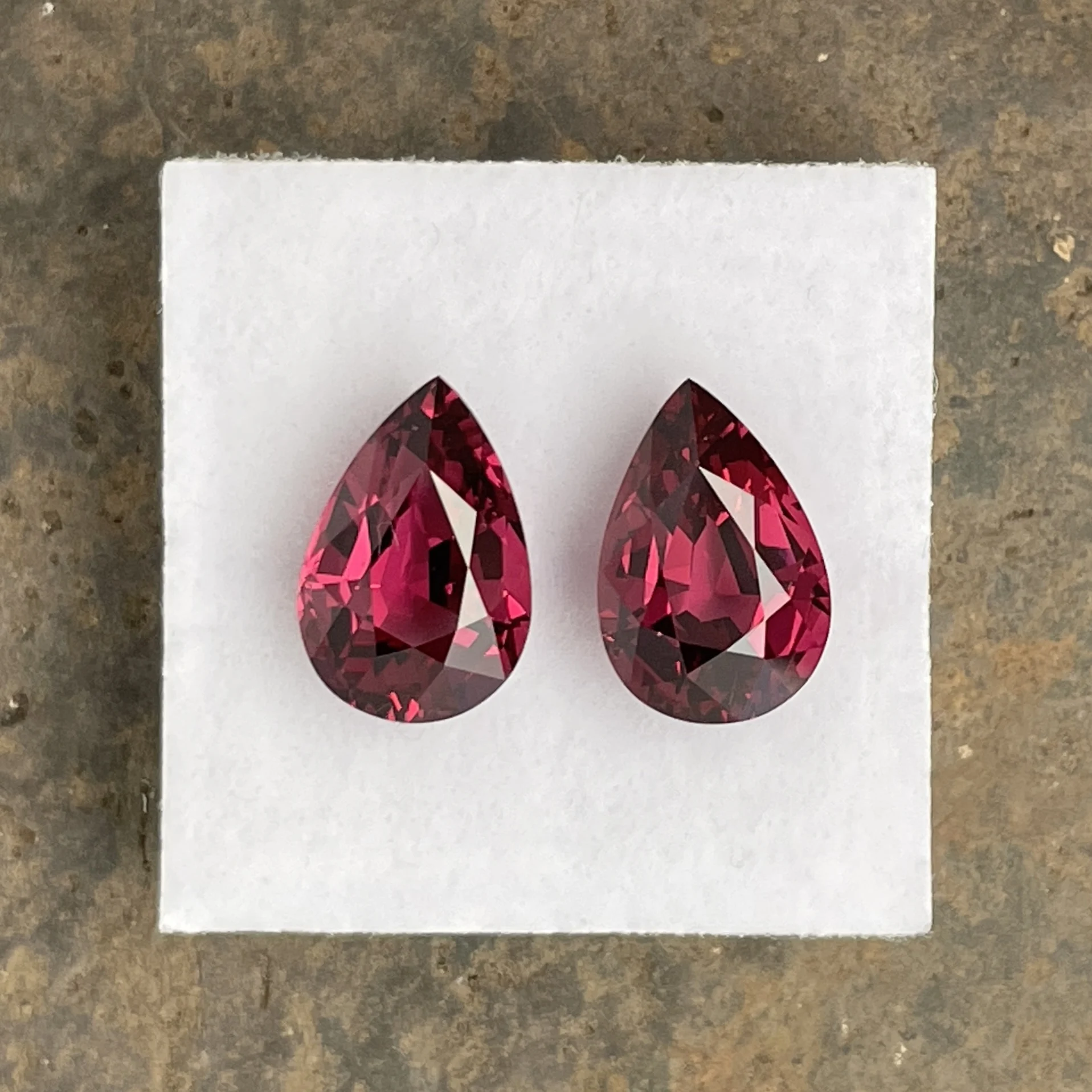 RHP025P1 Rhodolite Garnet Pair 8.26 ct | Pear Shape | Violet Red | Umba Valley, Tanzania - Image 1