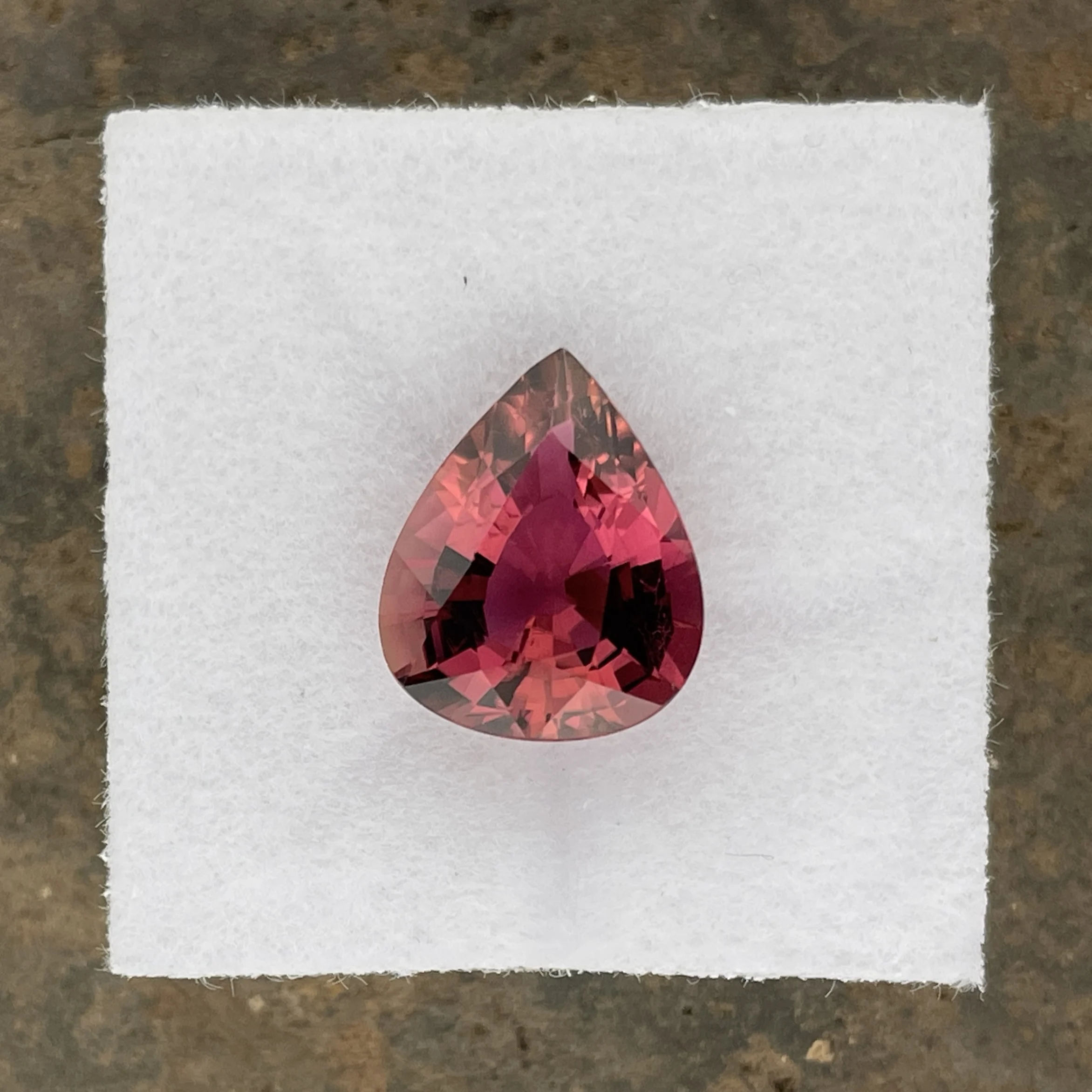 TOS205P1 Tourmaline 3.77 ct | Pear shape | Violet Pink | Alto-Ligonha, Mosambique - Image 1