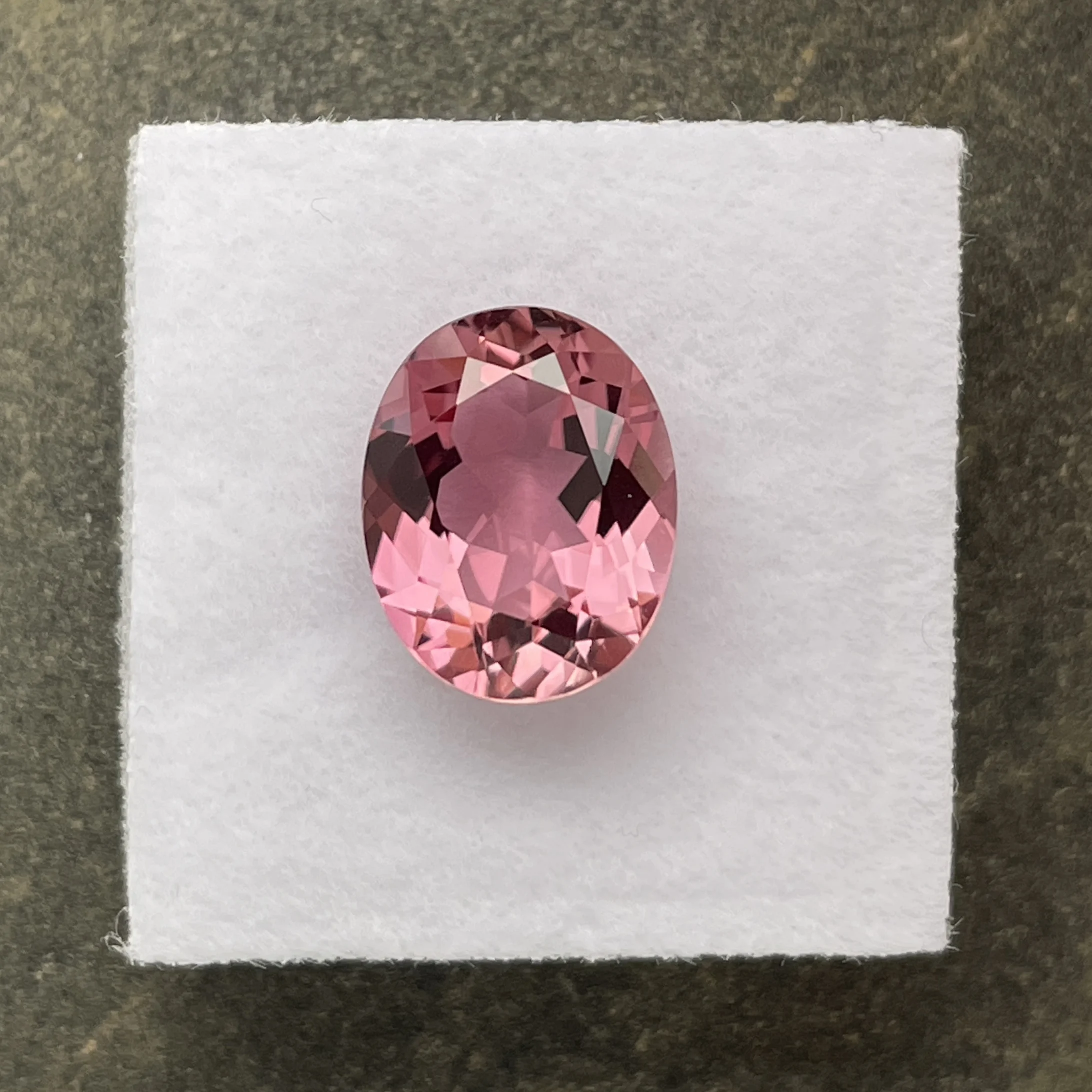 TOS223P2 Tourmaline 5.07 ct | Oval | Salmon Pink | Minas Gerais, Brazil - Image 1