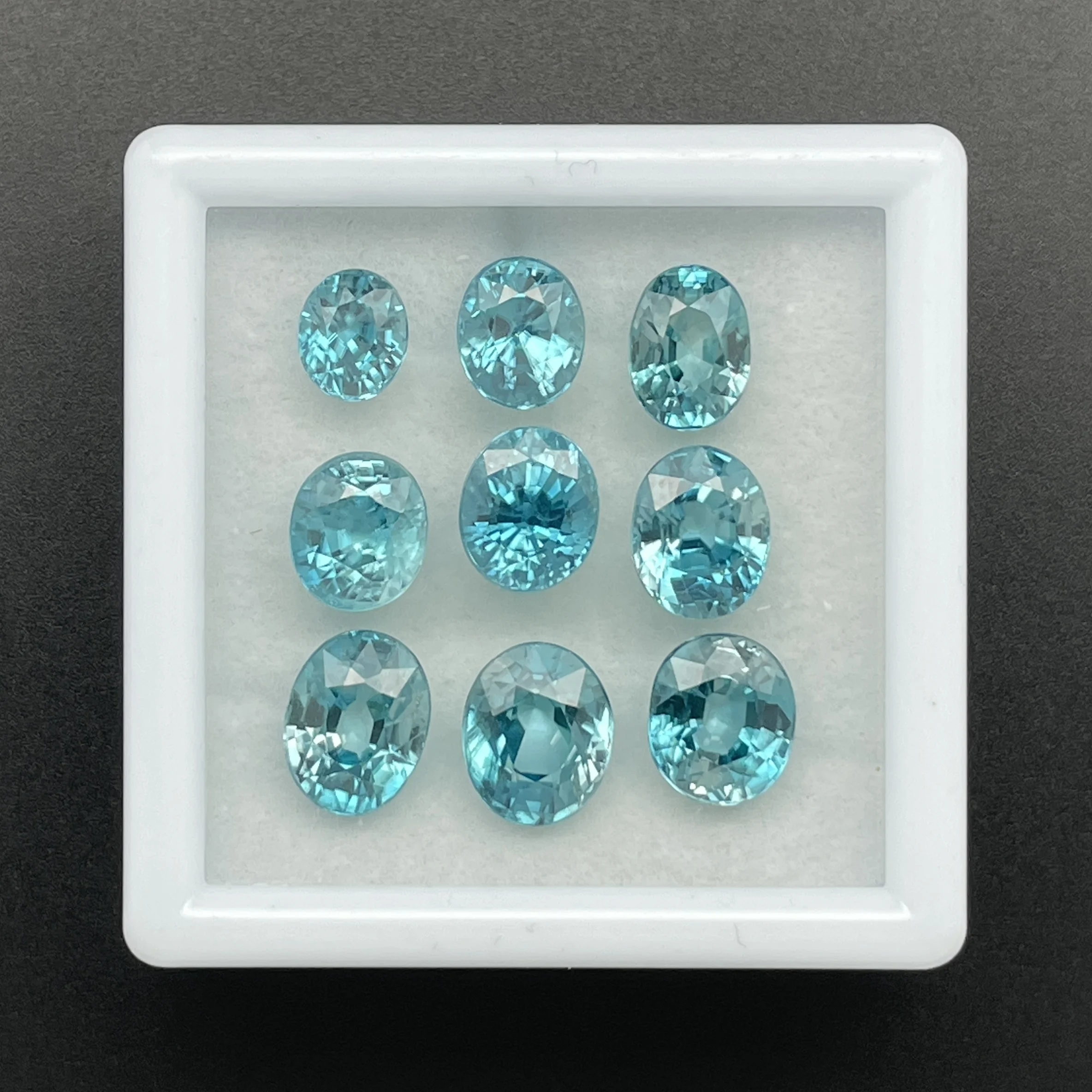 ZCA001P2 Zircon Parcel 28.07 ct | Oval | Sky Blue | Ratanakiri, Cambodia - Image 1