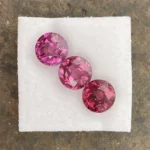 Umbalite (Rhodolite Garnet) Layout  7.56 ct | Round | Shades of Red | Umba Valley, Tanzania - Image 2