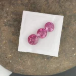 Umbalite (Rhodolite Garnet) Layout  4.88 ct | Round | Violet Pink | Umba Valley, Tanzania - Image 3