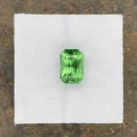 Tsavorite 2.05 ct | Radiant Cut | Chromium Green | Tsavo Area, Kenia - Image 4